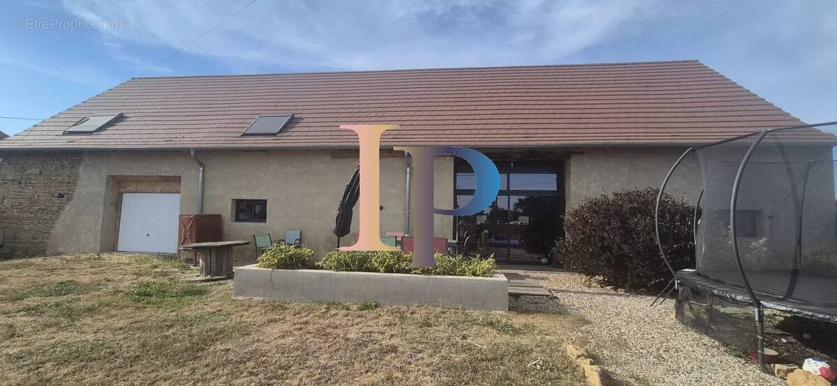 Maison à BAUGY