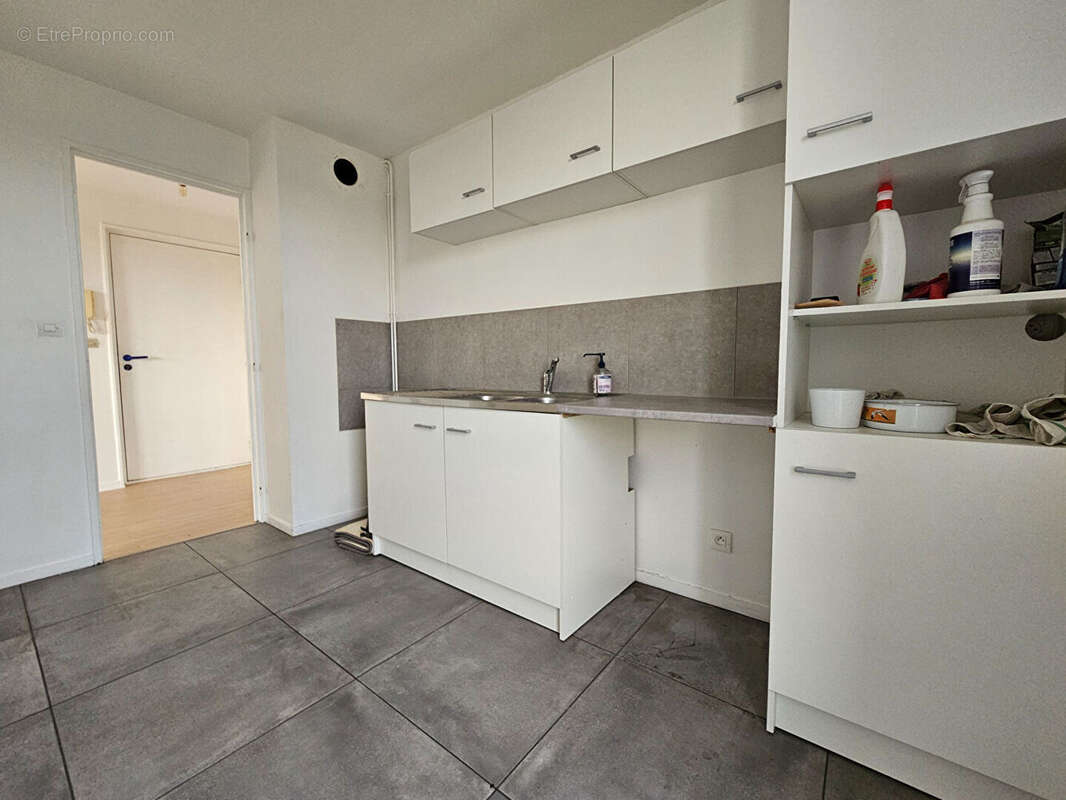 Appartement à LE MESNIL-ESNARD