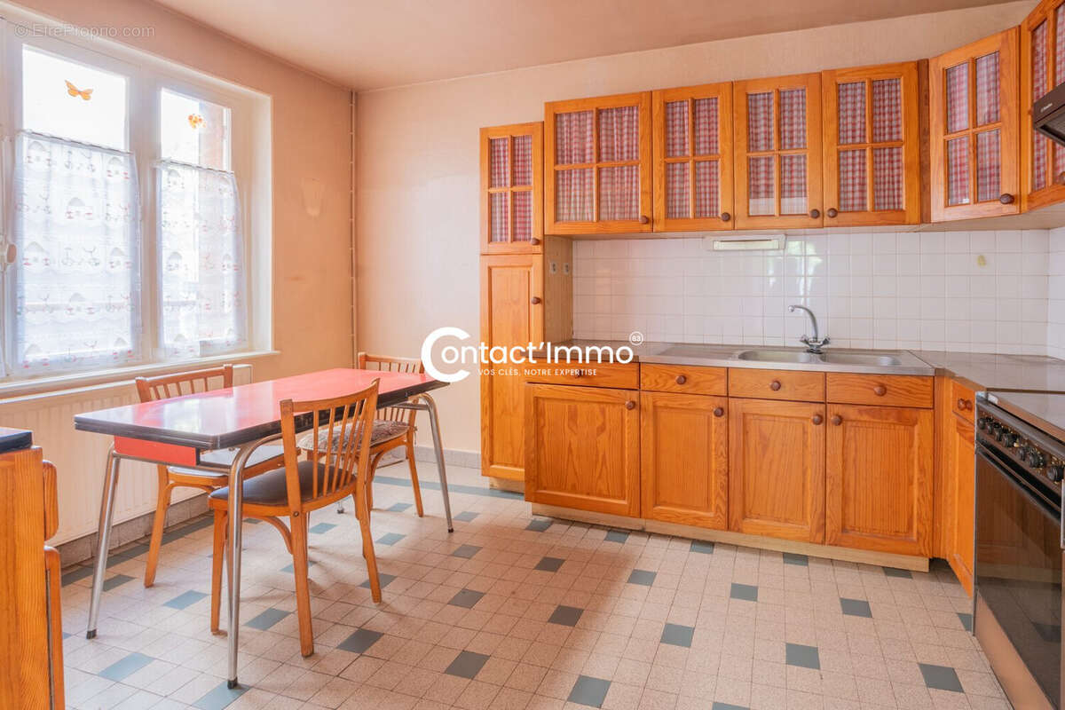 Maison 88 m² à Champeix  - photo 5
