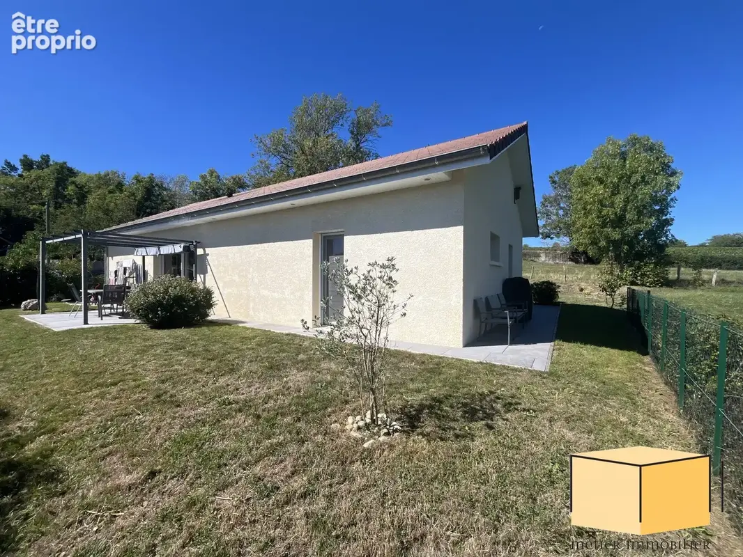 Maison 5 pièces 112 m² à vendre à Ceyzerieu (01350) - photo 2