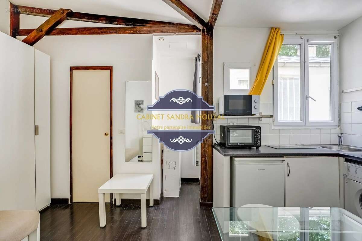 Appartement à PARIS-17E