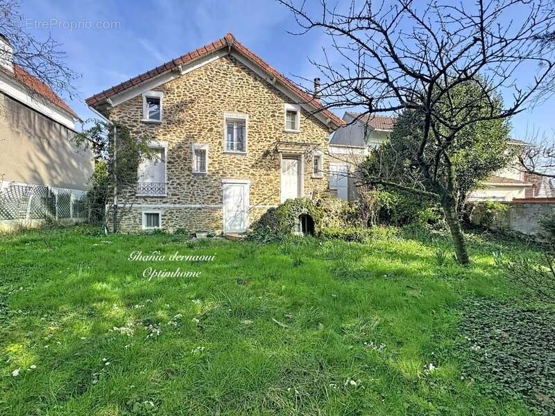 Maison à LE PERREUX-SUR-MARNE