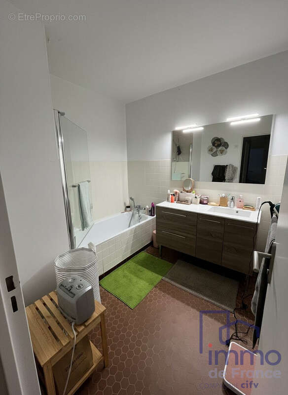 Appartement 81 m² à Saint-Etienne  - photo 9