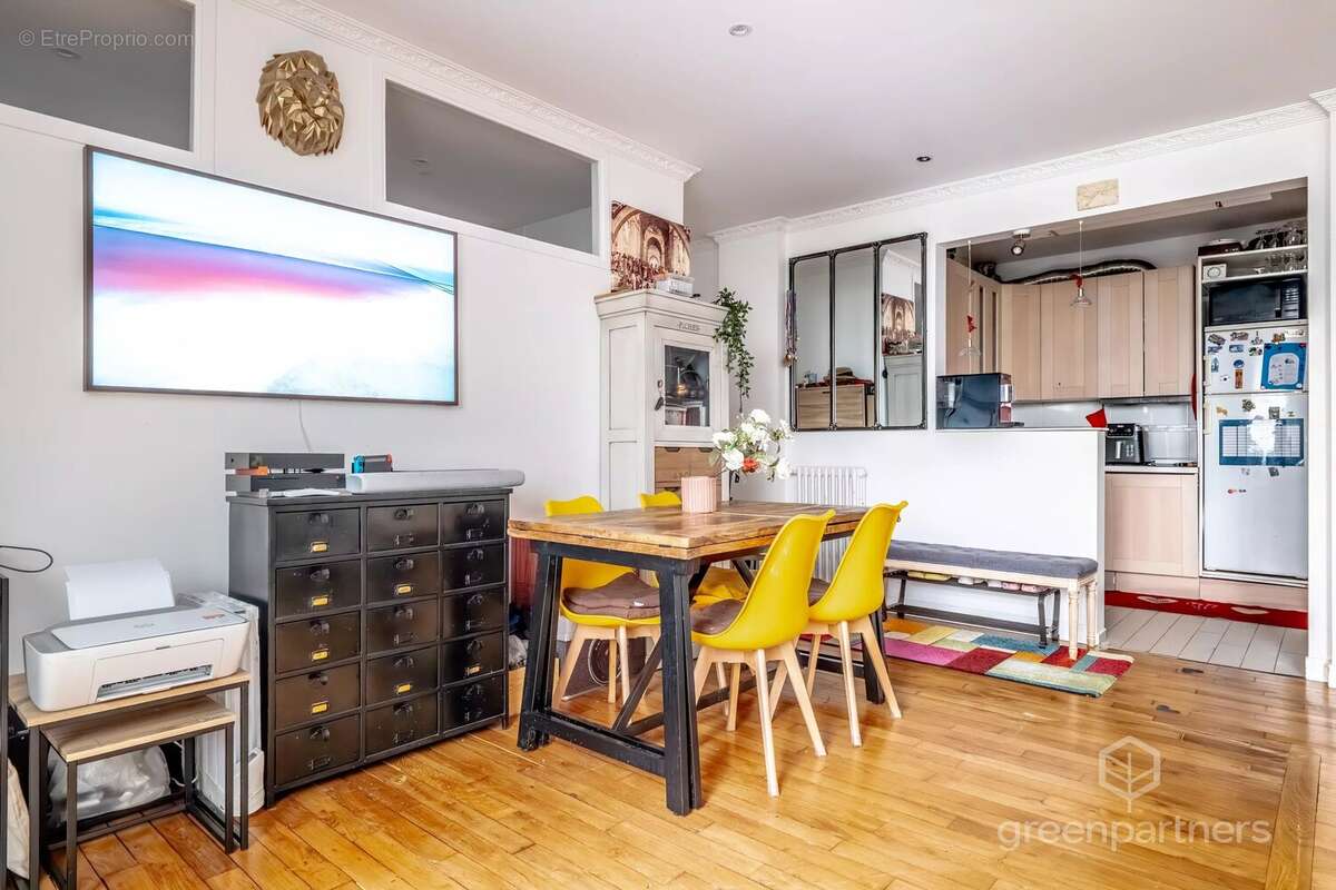 Appartement à PARIS-15E