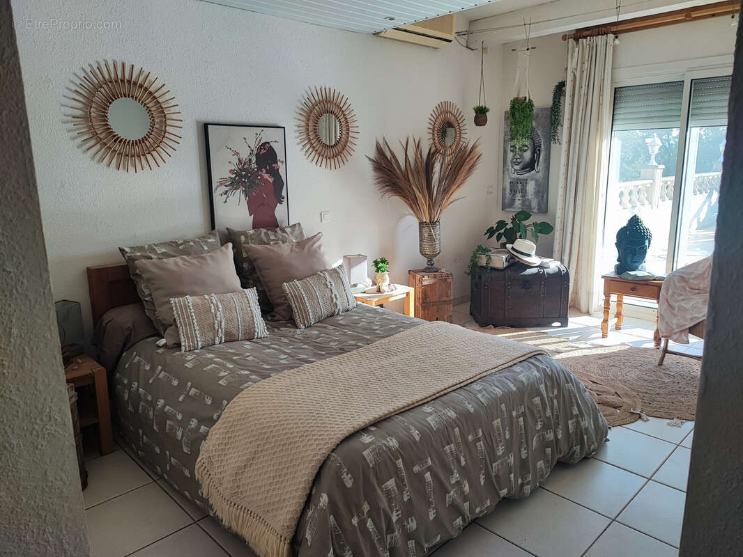 Maison à CAUNES-MINERVOIS