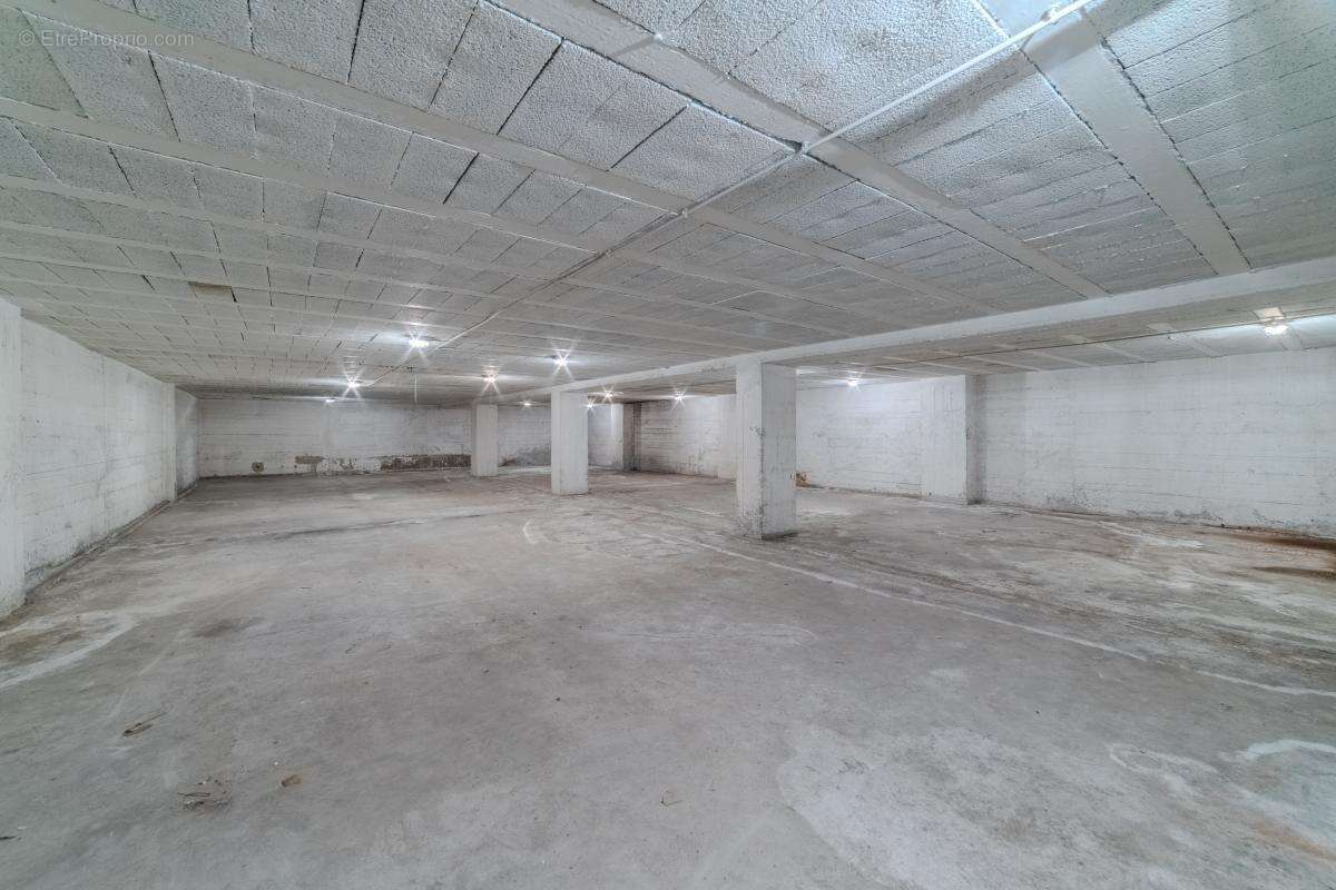 Commerce à SAINT-ETIENNE