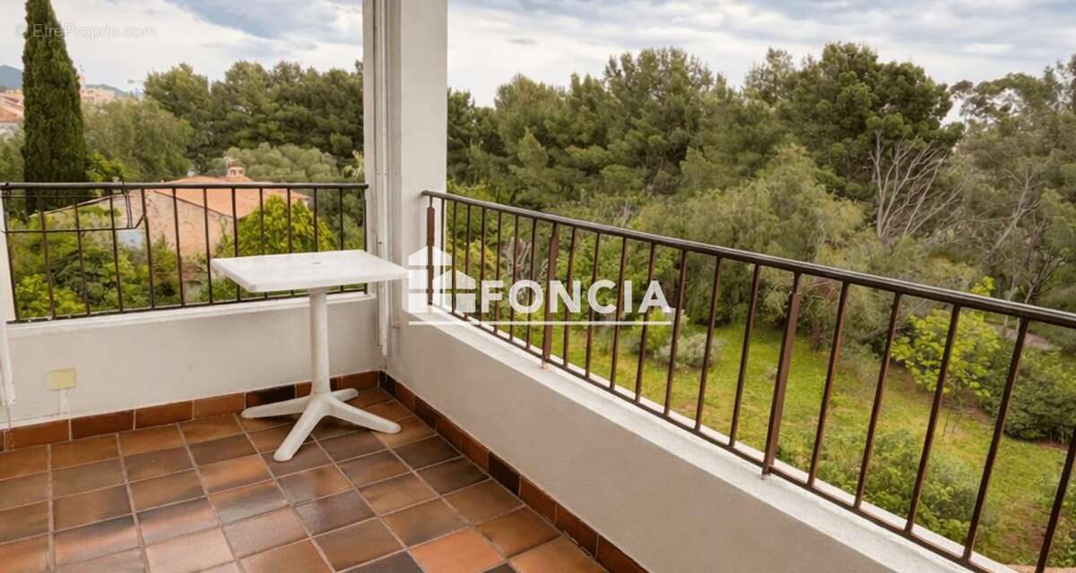 Appartement à HYERES