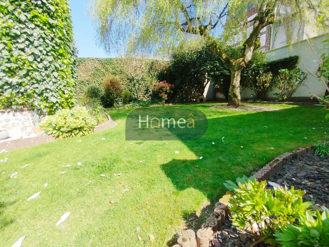 Propriété d'exception 5 chambres au cœur d'Yvetot ! - photo 6