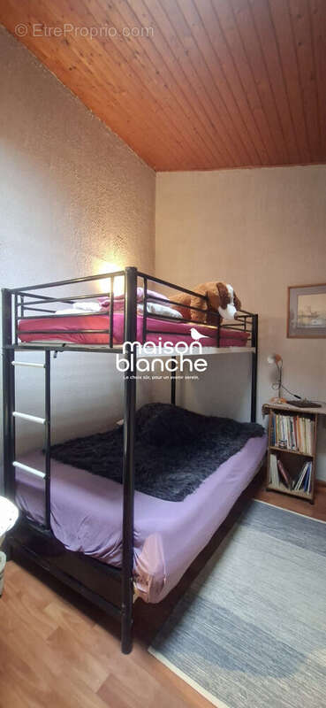 Appartement à SAINT-JEAN-D'ANGELY