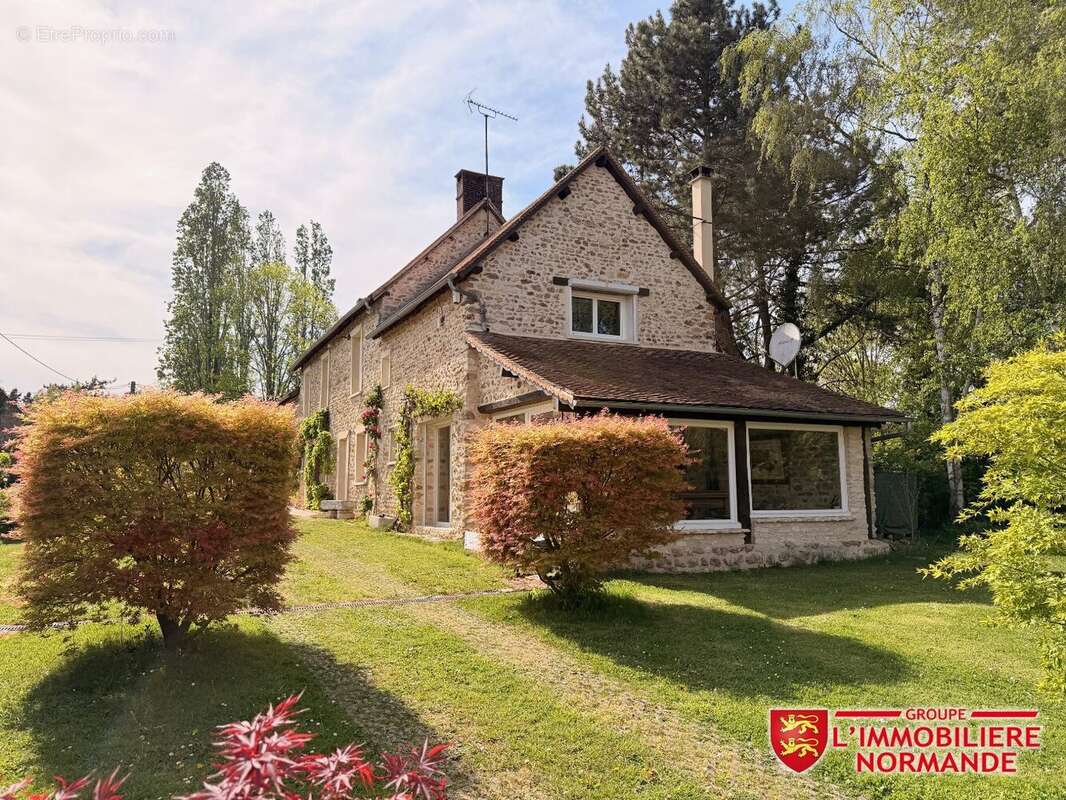 Maison à LA CHAPELLE-REANVILLE