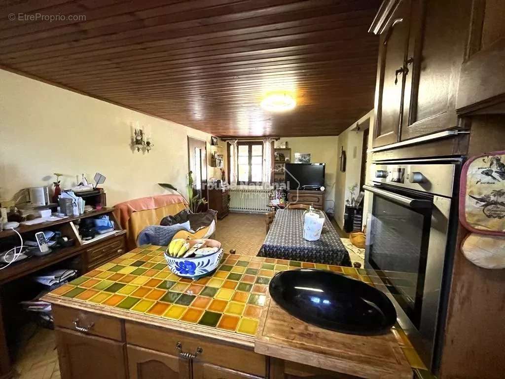 Maison à PERNES-LES-FONTAINES