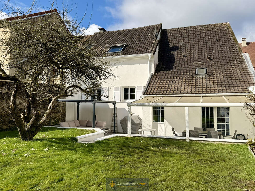 Maison à LA FERTE-SOUS-JOUARRE