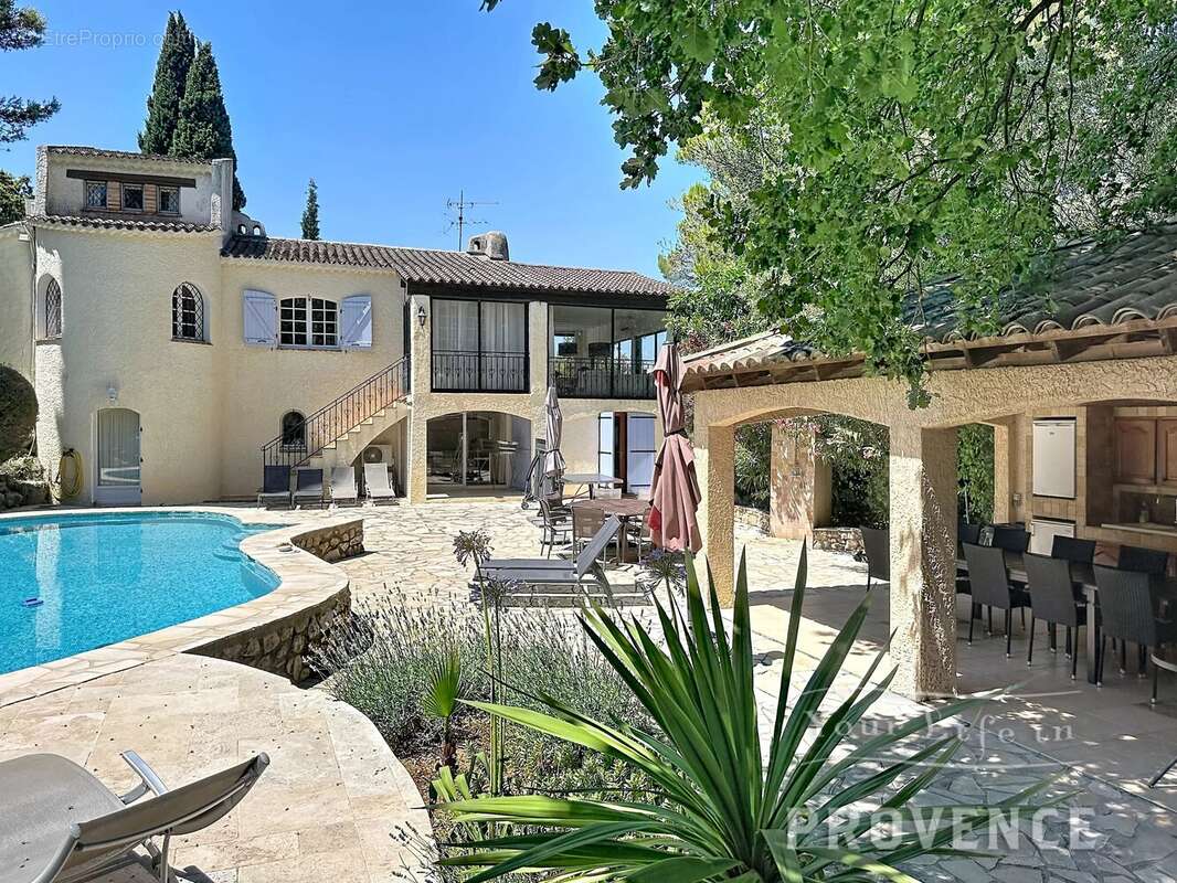Maison à LORGUES