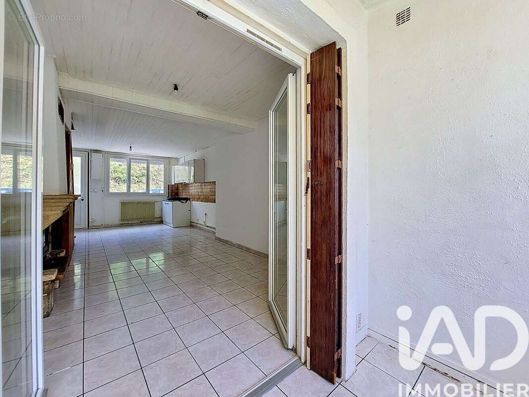Maison 76 m² à Lillebonne  - photo 4