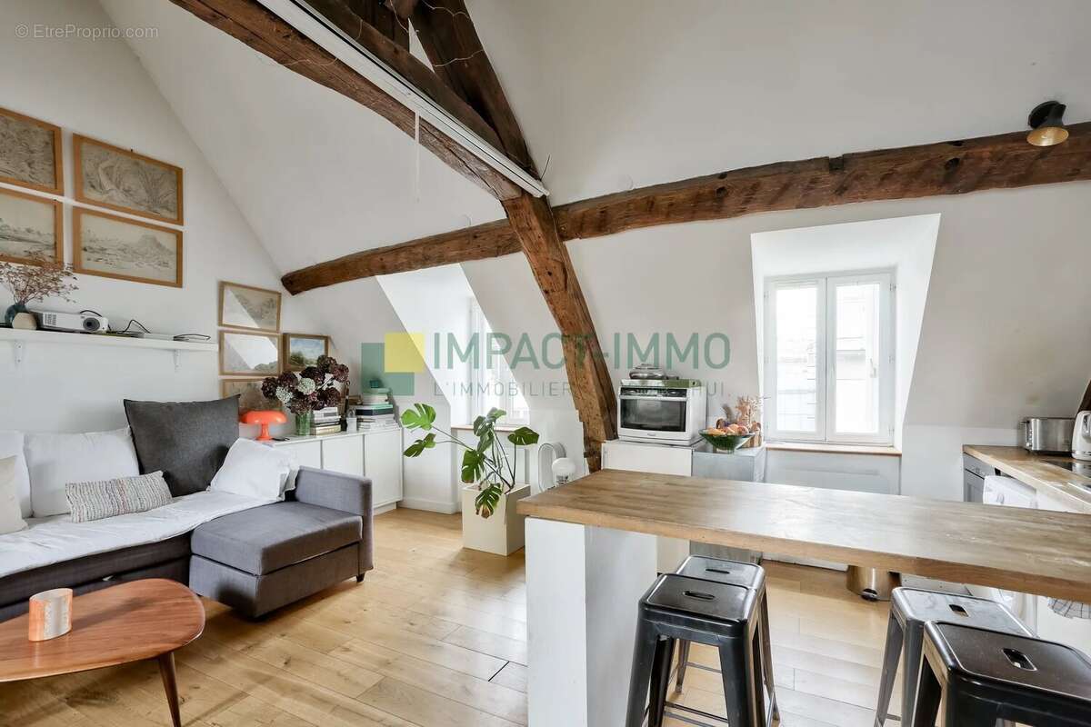 Appartement à PARIS-2E