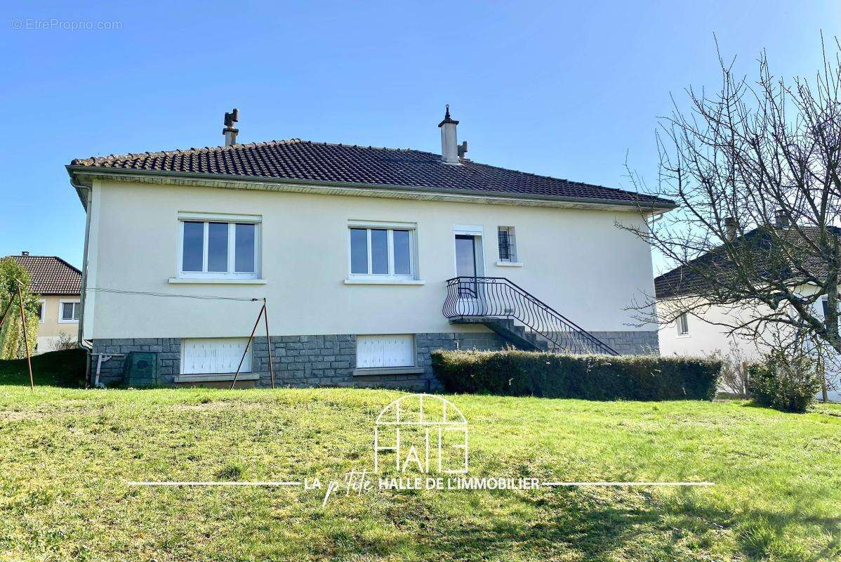 Maison 121 m² à Oradour-Sur-Glane  - photo 10