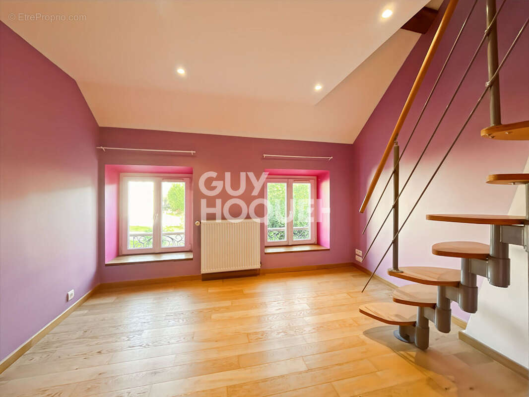 Maison à CHAUMES-EN-BRIE