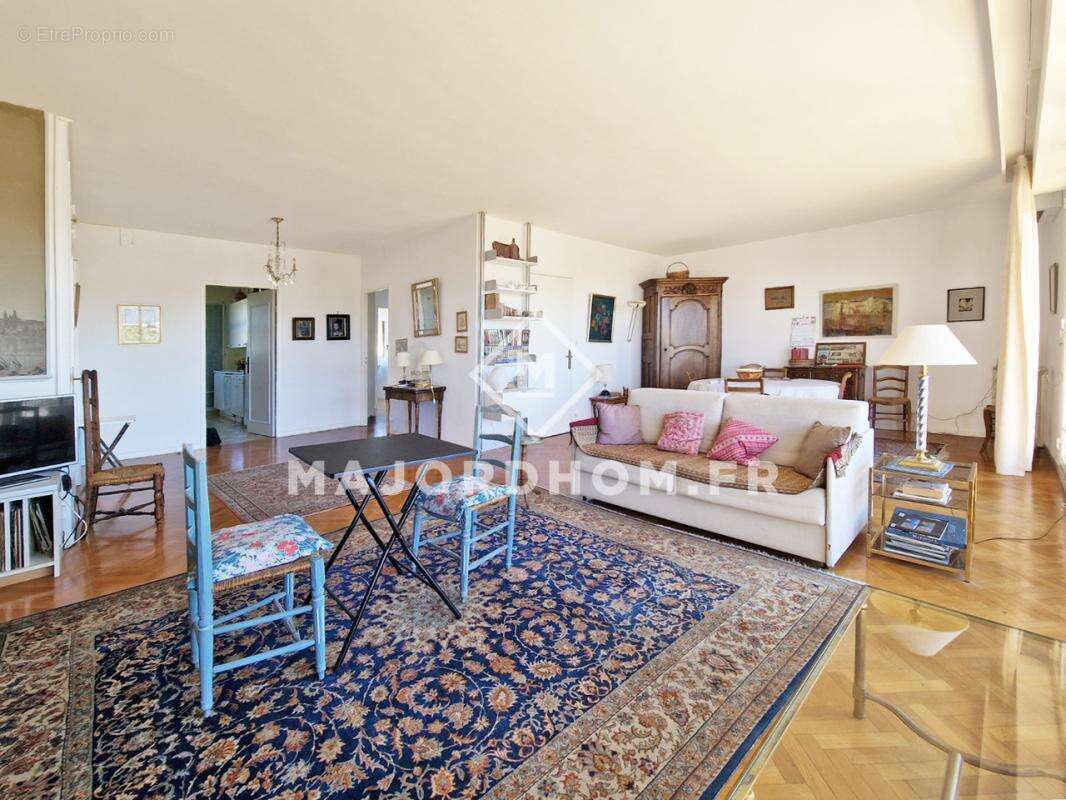 Appartement à MARSEILLE-8E