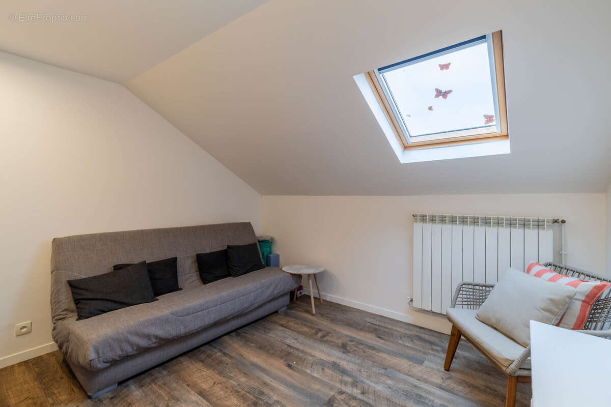 Appartement à MONTOIS-LA-MONTAGNE