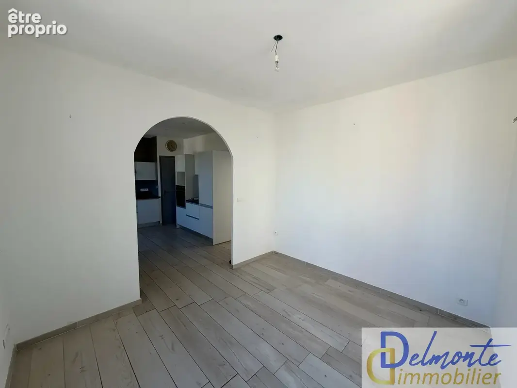A vendre - maison t4 avec dependance et stationnements - photo 6