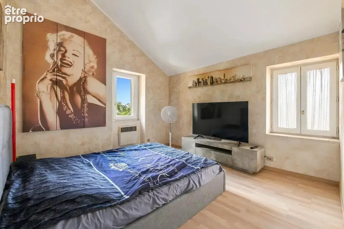 Maison de 6 pièces de 138 m² à Castagniers - photo 10