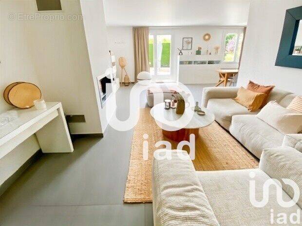 Photo 1 - Maison à MAROLLES-EN-BRIE