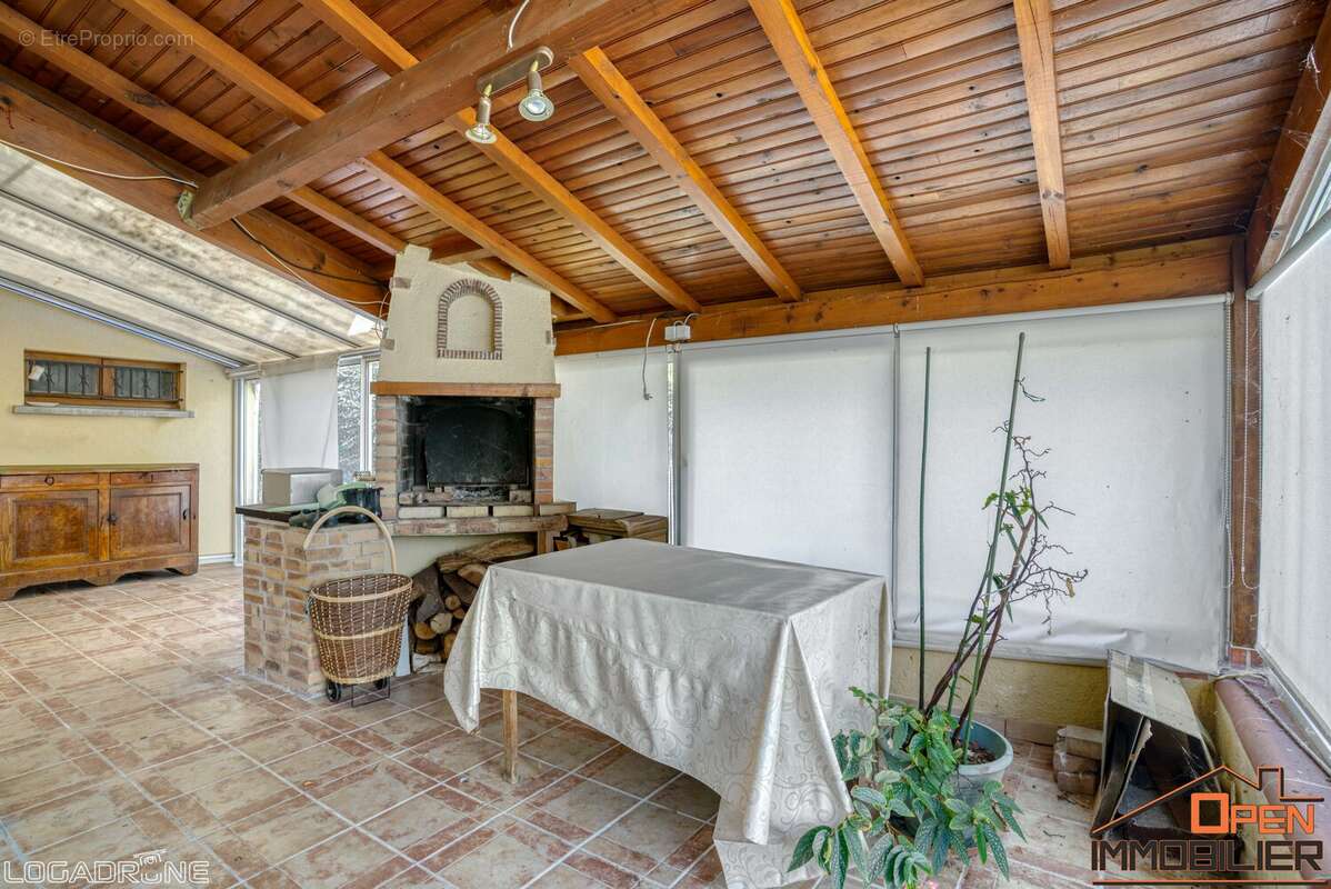 Appartement 130 m² à Foulayronnes  - photo 418