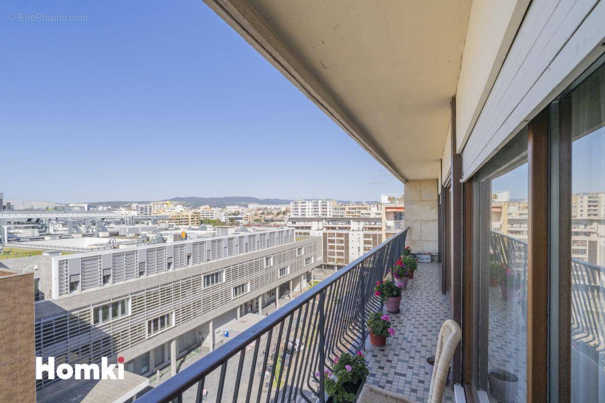 Appartement à MARSEILLE-3E