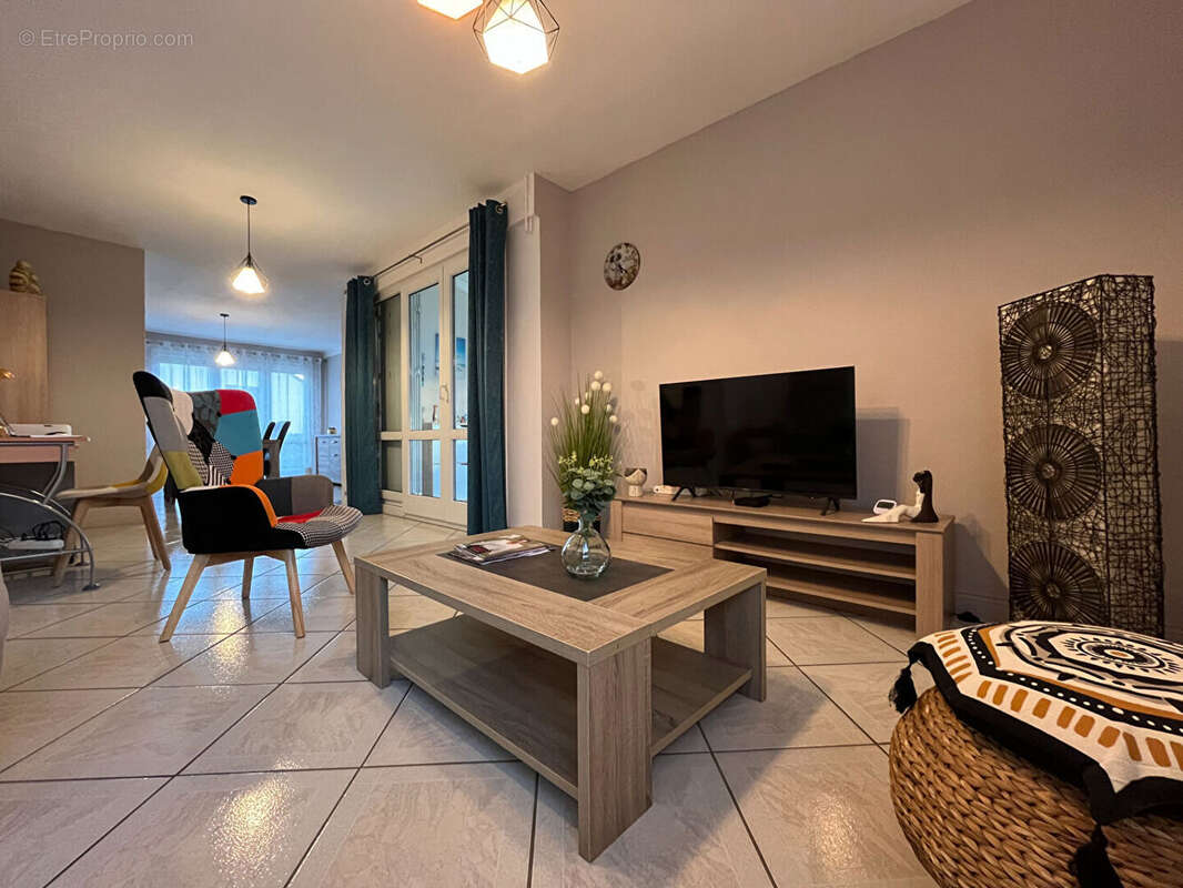 Maison à ARPAJON-SUR-CERE