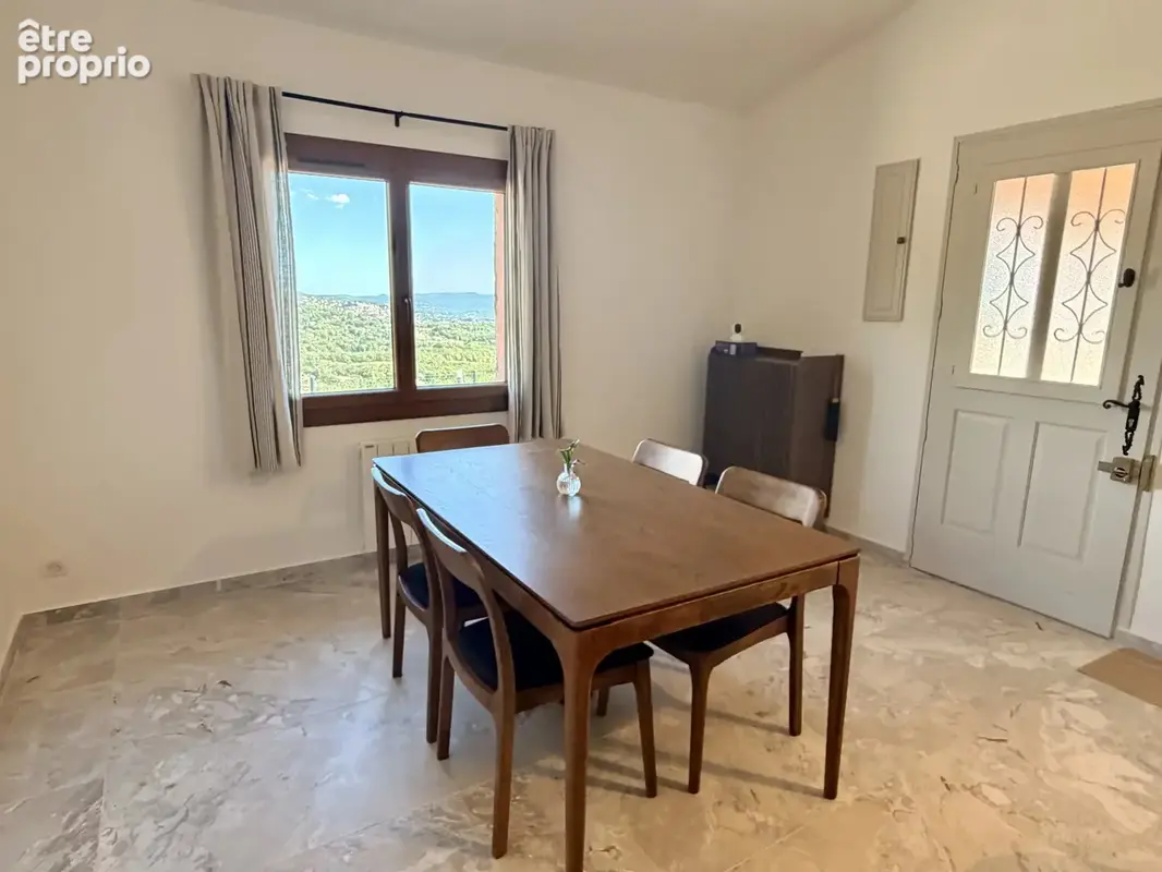Villa de plain-pied entièrement rénovée avec vue panoramique - photo 13