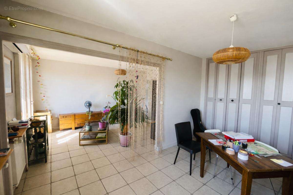 Appartement à ROMANS-SUR-ISERE