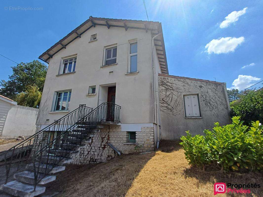 BESSINES - Maison 160m² à rénover - photo 11