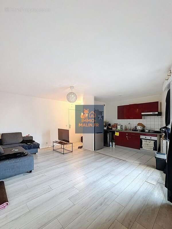 Salon / cuisine - Appartement à ARGENTEUIL