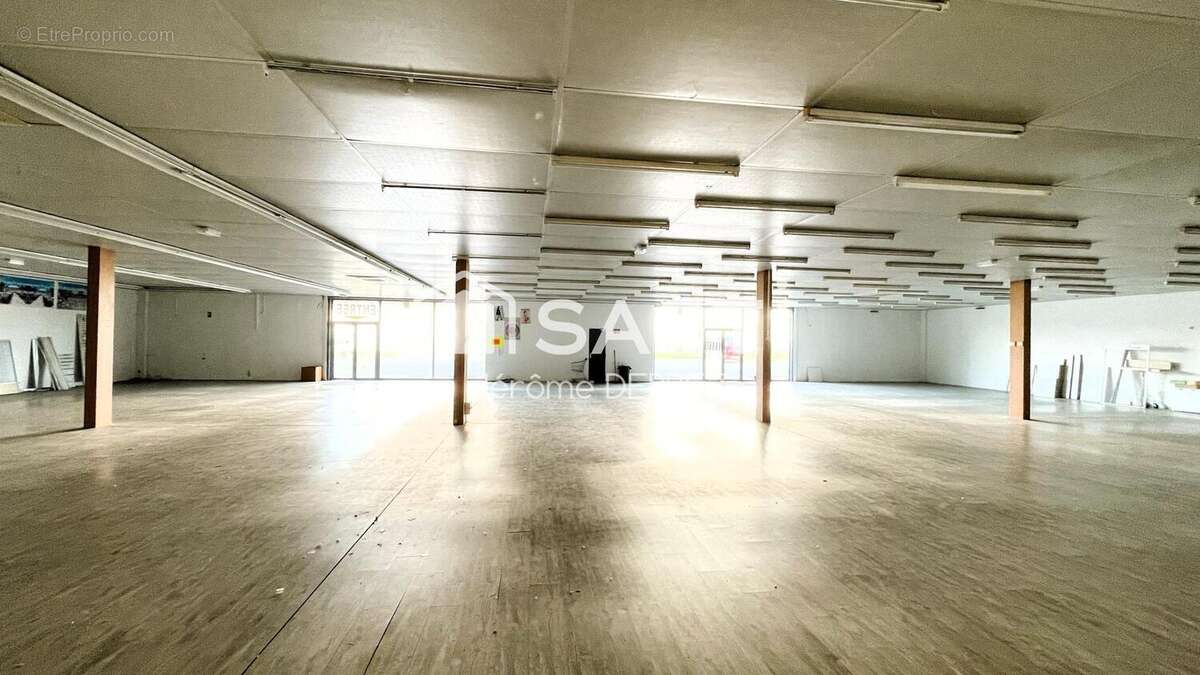 Photo 7 - Commerce à LUCON