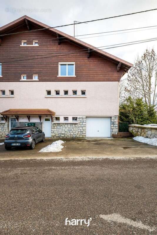 Appartement à OYE-ET-PALLET