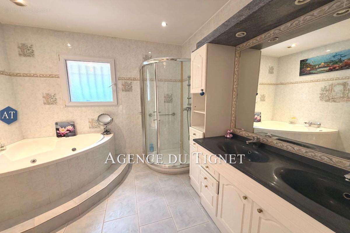 Maison 152 m² à Le Tignet  - photo 11