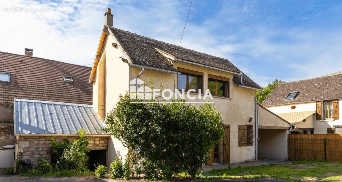 Maison de pays avec jardinet à Dordives 45680 - photo 1
