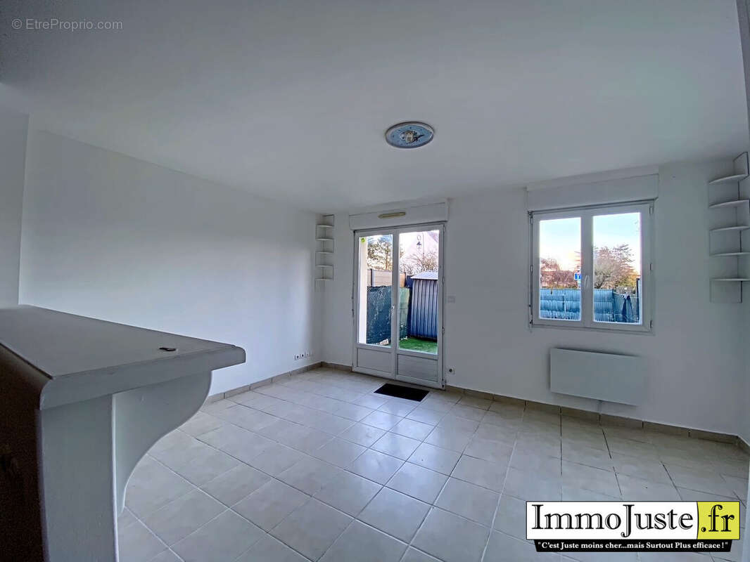 Appartement à LE PERRAY-EN-YVELINES