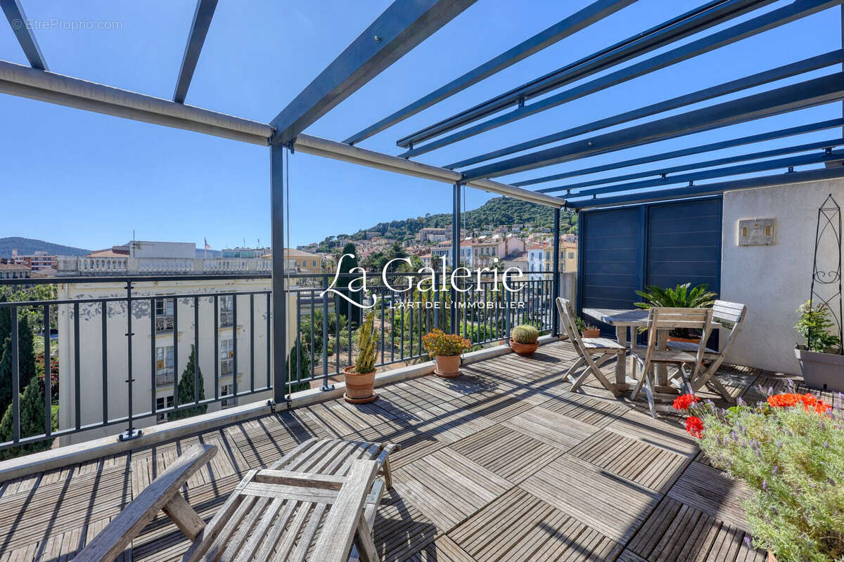 Appartement à HYERES