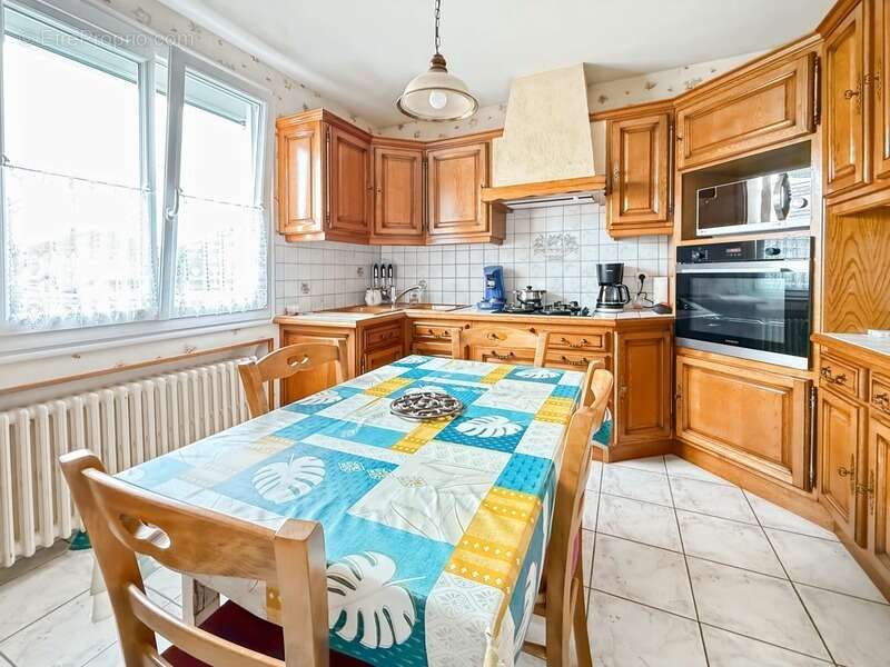 Maison à CHATELLERAULT