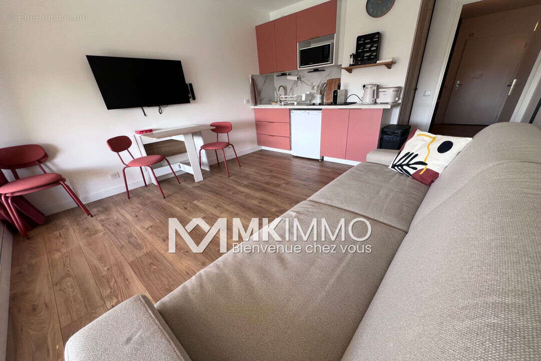 Appartement à VILLENEUVE-LOUBET