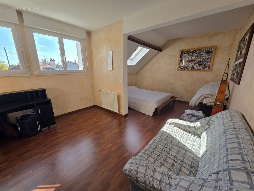 Maison à PARAY-VIEILLE-POSTE