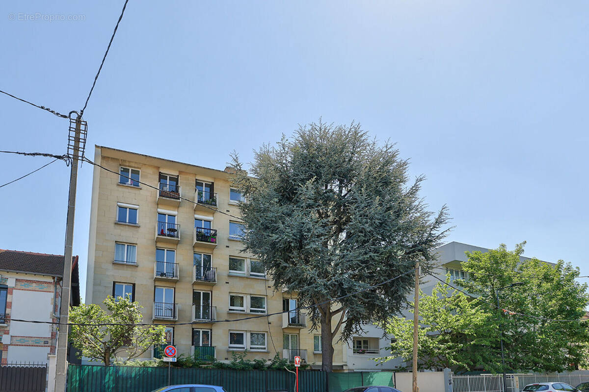 Appartement à COLOMBES