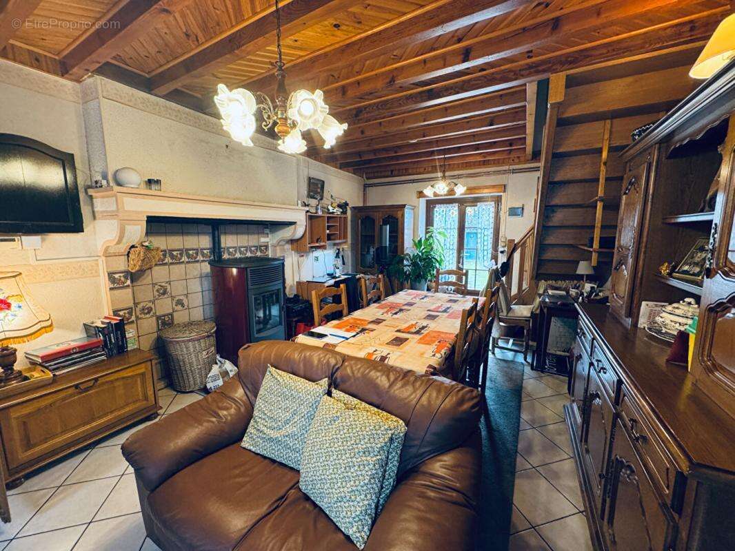 Maison à PREMERY