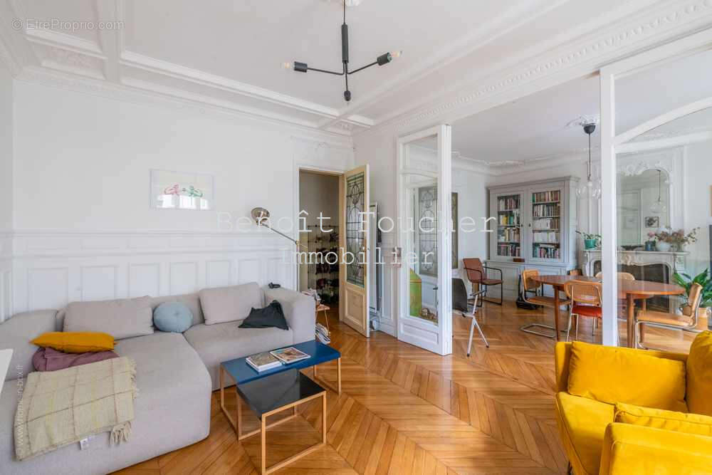 Appartement à PARIS-18E