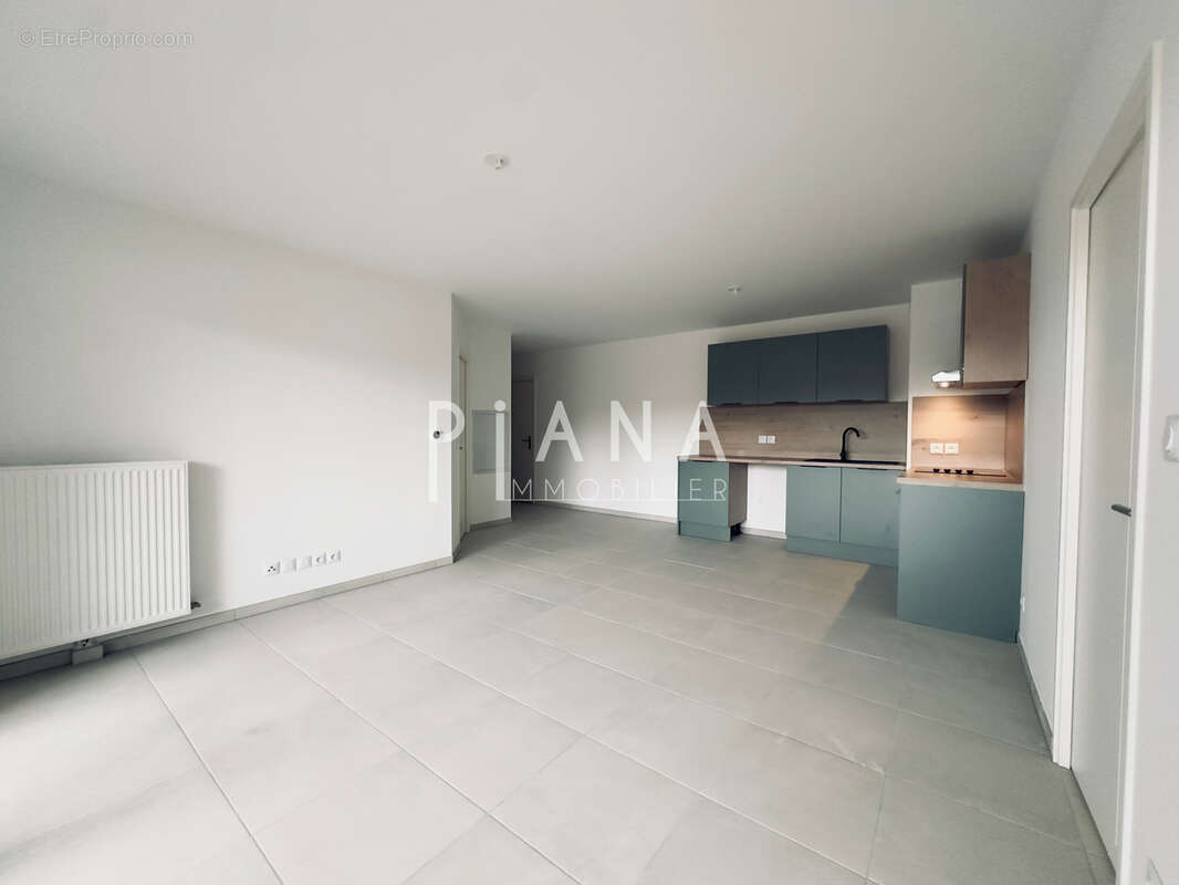 Appartement à LANCON-PROVENCE