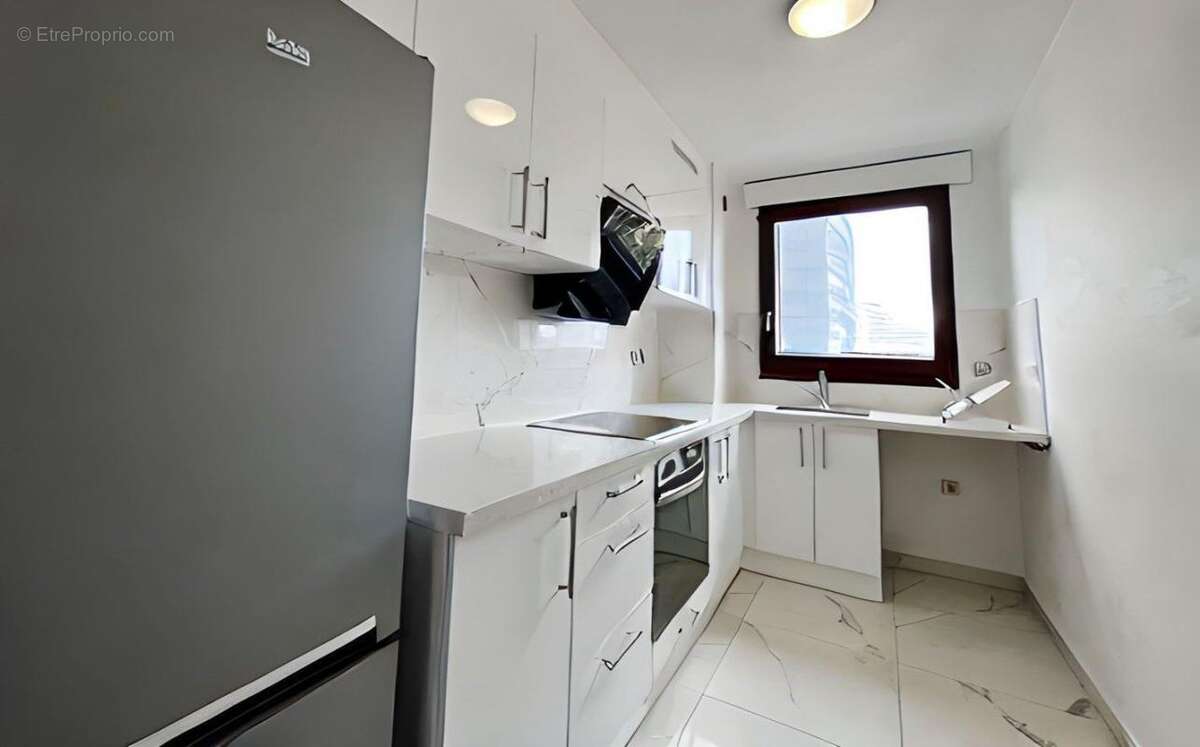 Appartement à COURBEVOIE