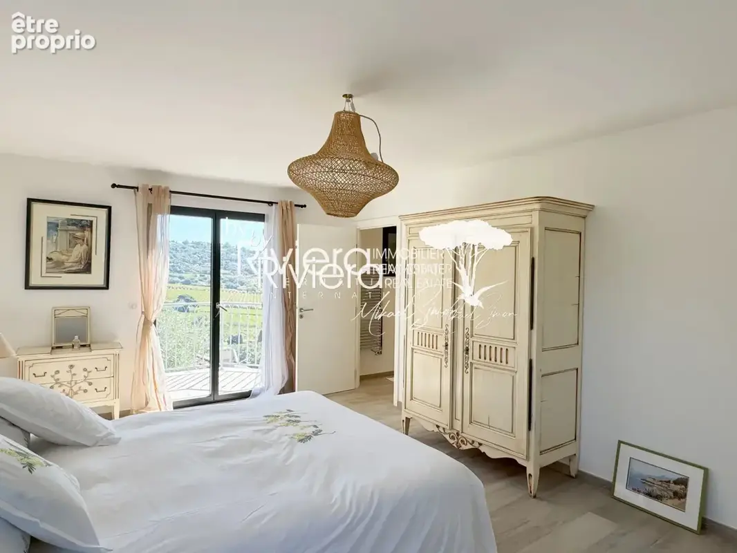 Superbe propriété à LA CROIX-VALMER - Vue mer, piscine à déb - photo 17