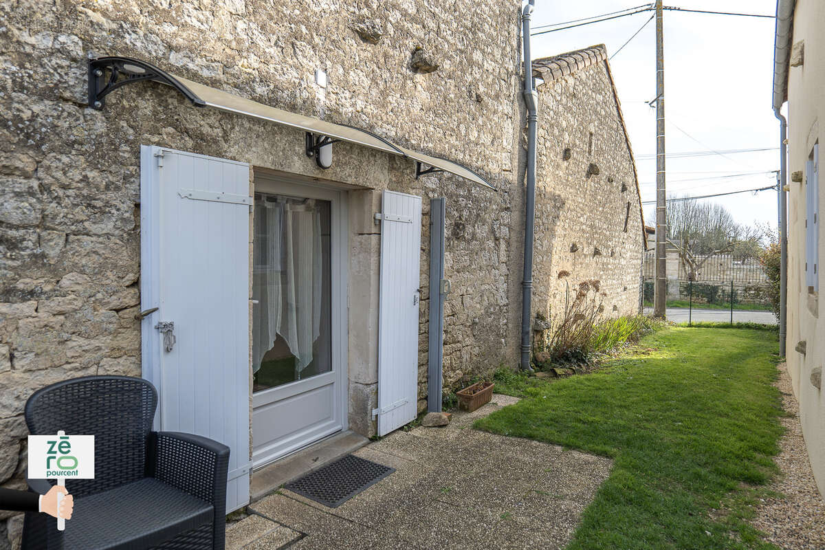 Maison à BOUILLE-COURDAULT