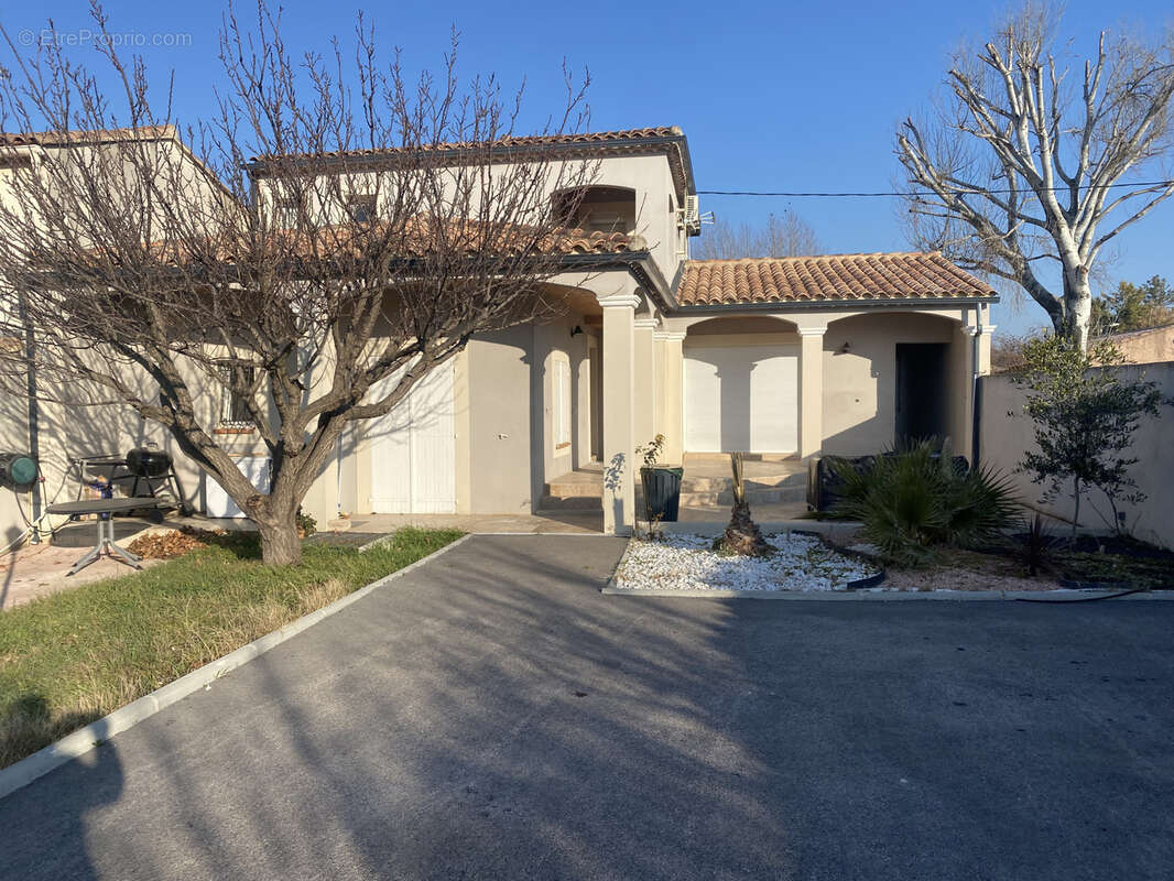 Maison à VEDENE